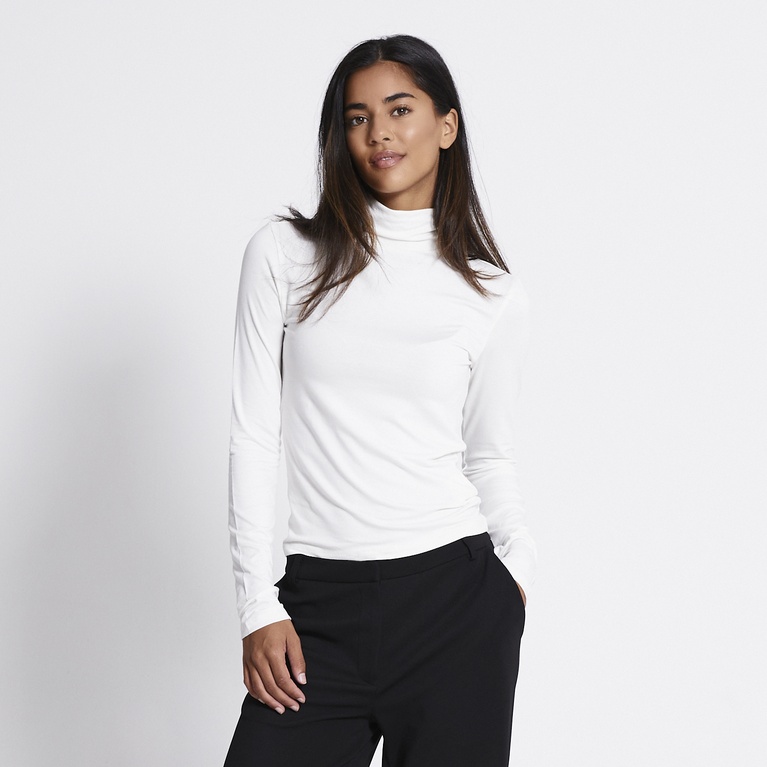 Soft funnel neck top "Eline" Off white